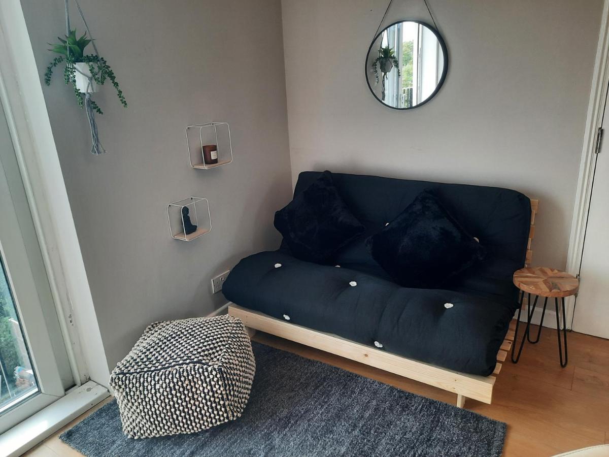 Alross Studio Flat / Private Bathroom Лондон Экстерьер фото